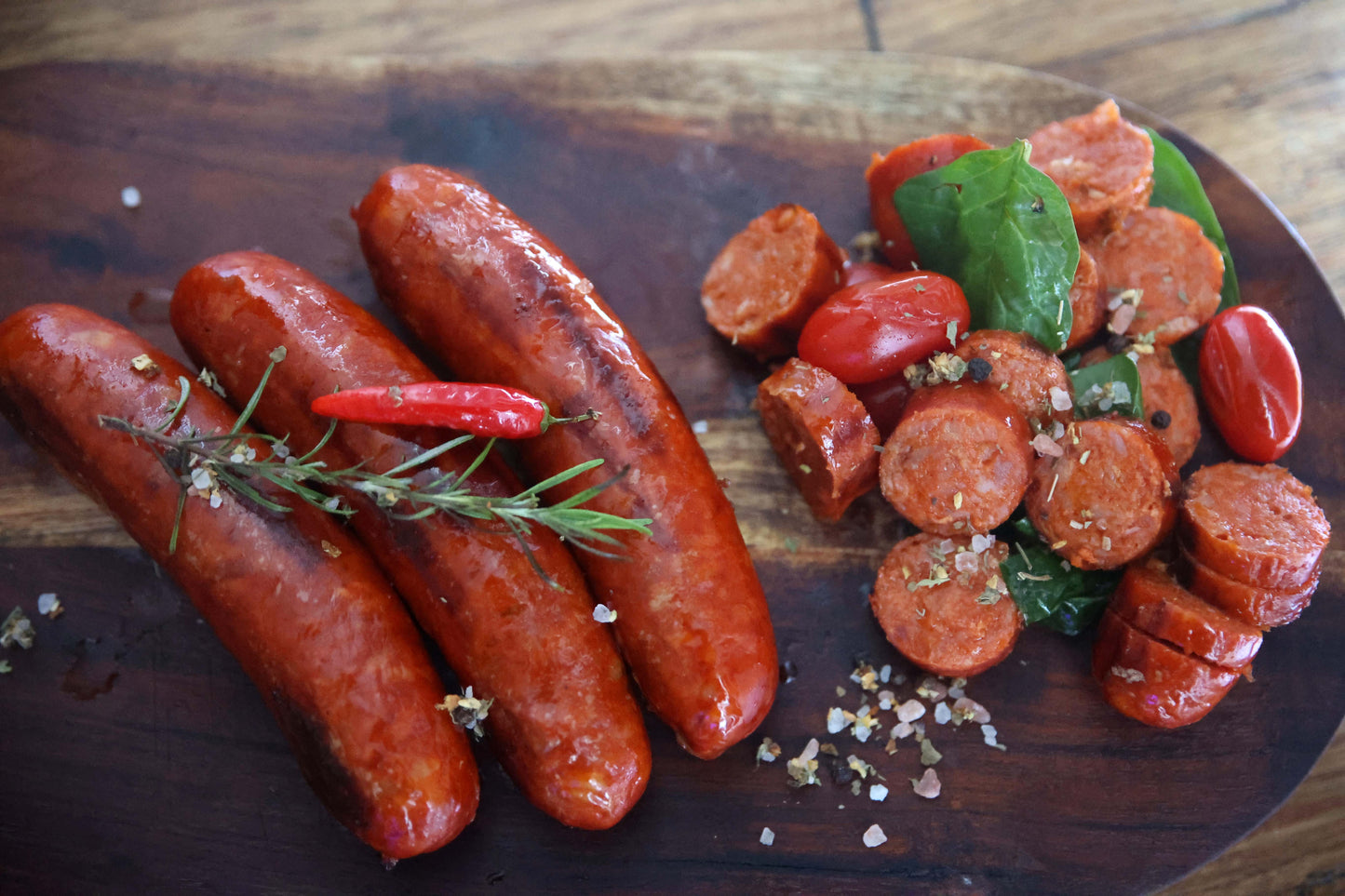 Fresh Spanish Chorizo Random weight approx. 1kg packet 8 pieces regular price $16.00 AUD. You are guaranteed to receive at least 950g of product, equivalent price of $16.84 per kg.